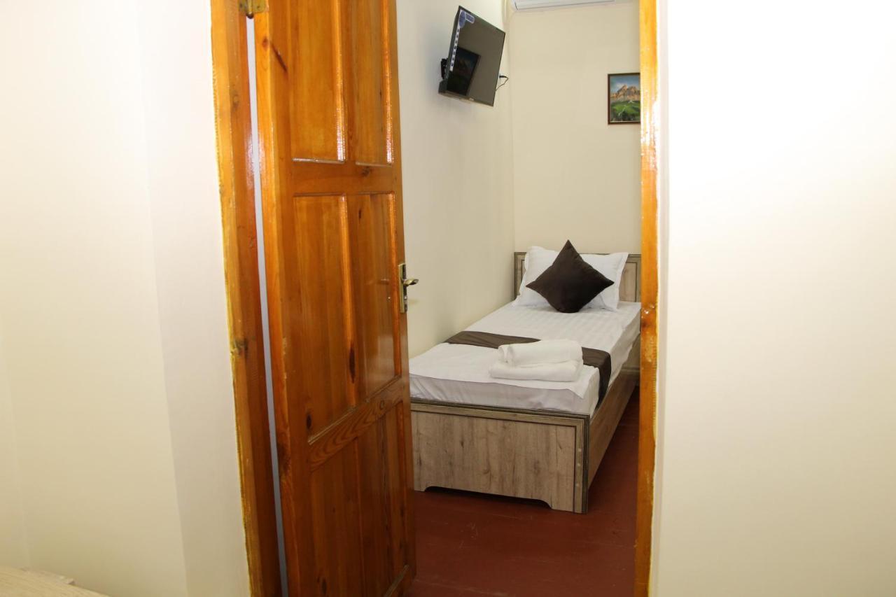 Zafaron Hotel Tashkent Ngoại thất bức ảnh